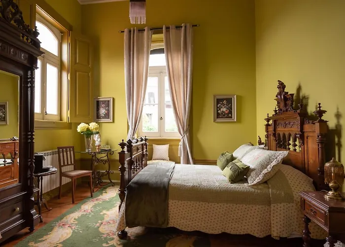 Palacete Idalina 게스트하우스 4*